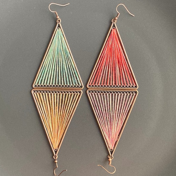 NEW "Giza" Triangle Earrings (Brown) - Picture 5 of 7